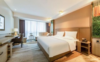 成都华晨环球酒店预订怎么操作？