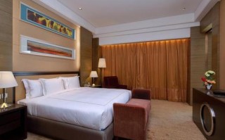 南京假期皇冠酒店怎么预订最划算？