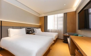 漕宝路附近哪家酒店性价比高？