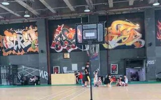 奥斯风暴健身俱乐部吧怎么样？