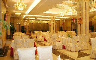 乌鲁木齐宇豪酒店怎么预订最优惠？