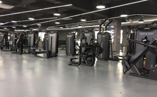 宝德龙健身会所体验如何？值得办卡吗？