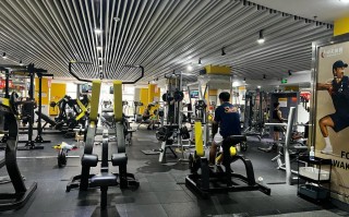 1980健身会所图片，老式器械如何练出健美身材？