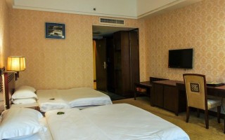 河源滨江金利大酒店怎么预订最优惠？