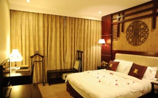 云南丽江王府酒店怎么预订最划算？