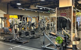 体育中心附近健身房哪家好？