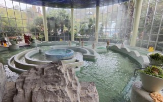 保利情侣温泉酒店怎么预订？