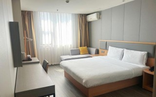 南坪步行街附近酒店怎么选？