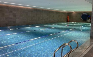 广州哪些健身房带游泳池？