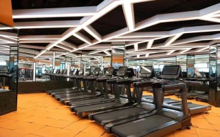 南京哪些健身房带游泳池？