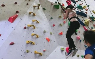 宁波游泳健身中心攀岩
