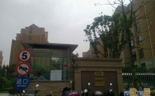 保利阳光湖畔物业电话是多少？