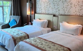 神华鼎盛云天酒店怎么预订？