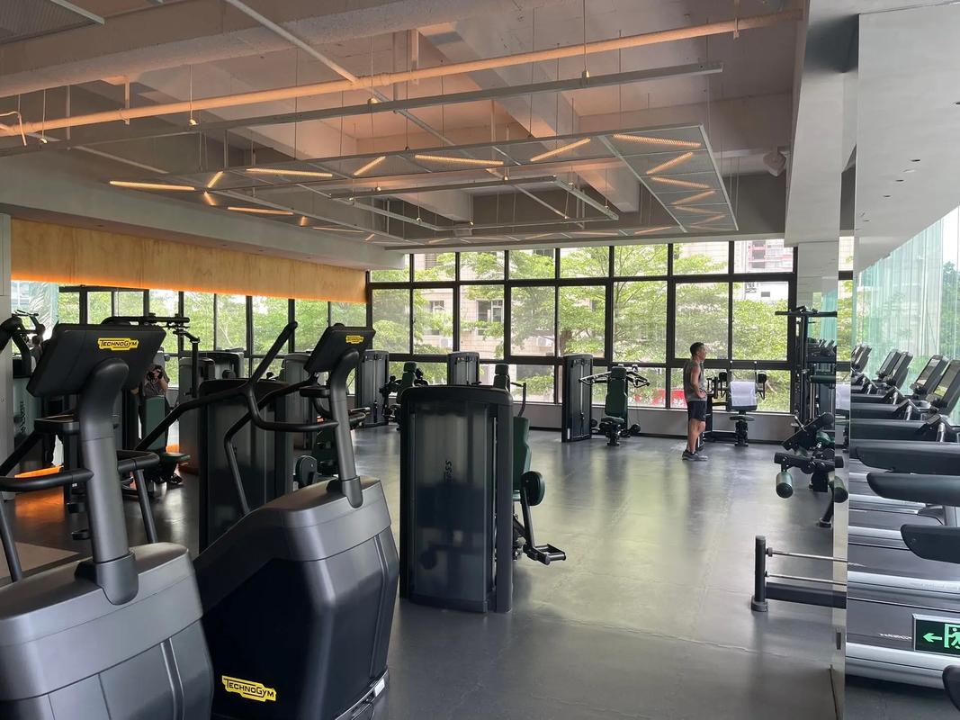 厦门国际会展酒店健身房设施如何？-第2张图片-德高鼎泰便民中心