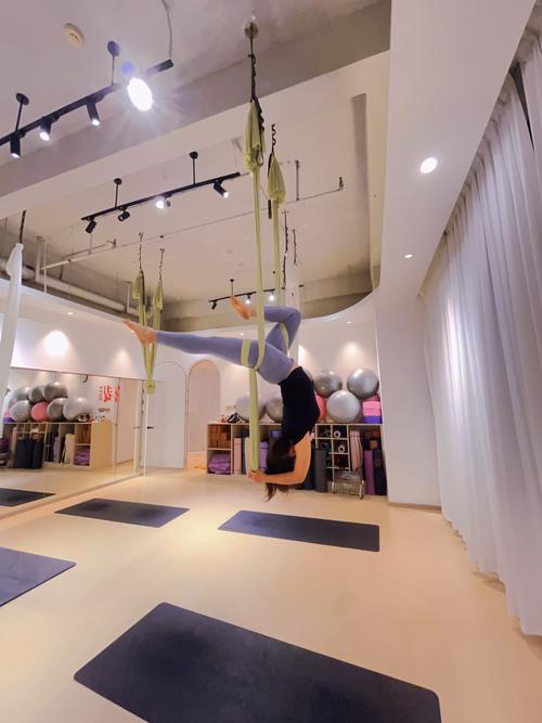 武汉空中瑜伽健身会所-第1张图片-德高鼎泰便民中心 武汉空中瑜伽健身会所-第1张图片-德高鼎泰便民中心