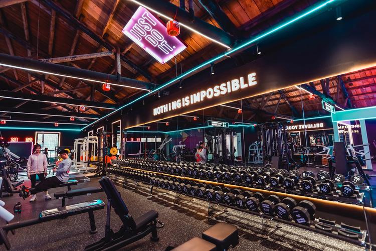 呼图壁曼哈顿健身广场有何独特之处?-第2张图片-德高鼎泰便民中心 呼图壁曼哈顿健身广场有何独特之处?-第2张图片-德高鼎泰便民中心