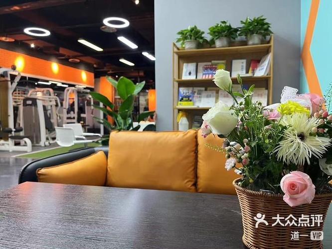 成都 鹭岛 宇 健身-第2张图片-德高鼎泰便民中心