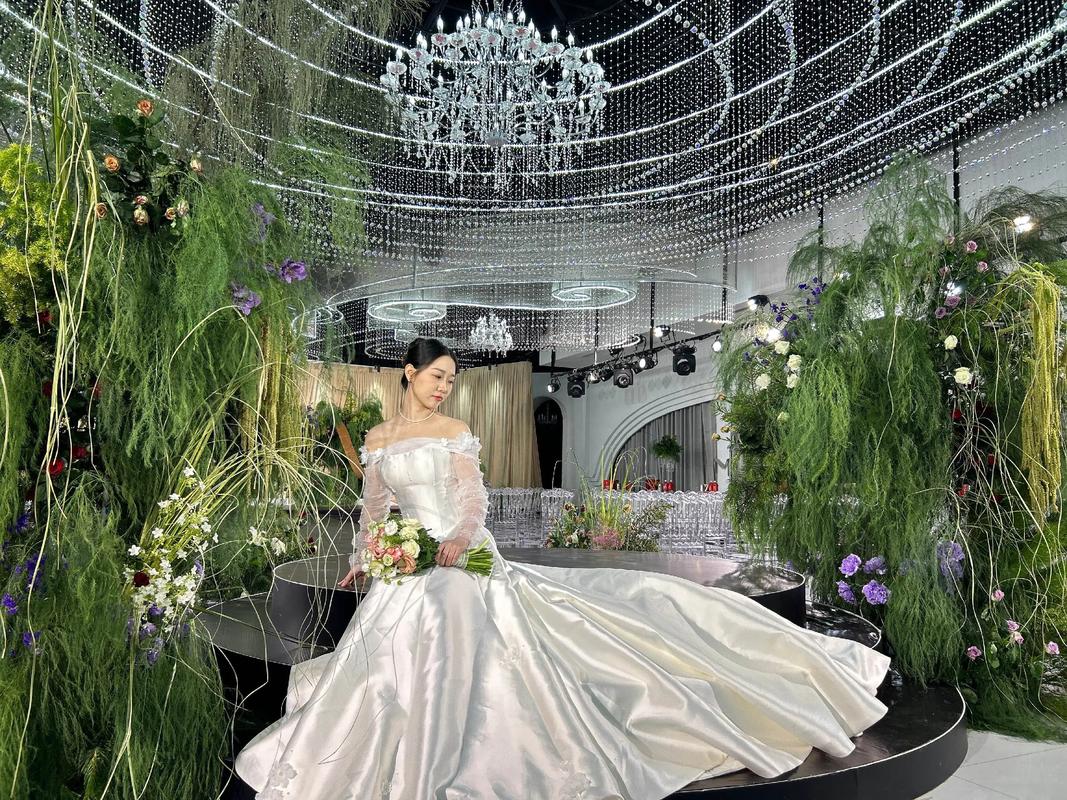 2025年婚宴酒店预订-第1张图片-德高鼎泰便民中心 2025年婚宴酒店预订-第1张图片-德高鼎泰便民中心