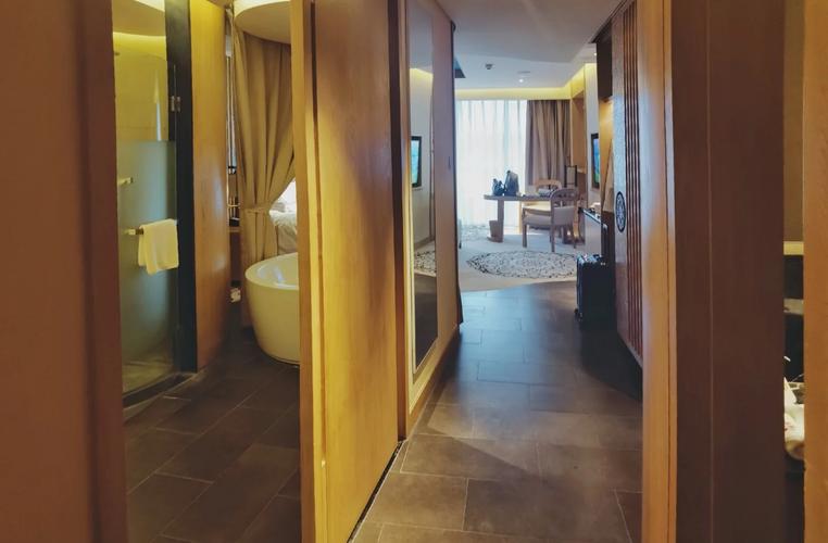 陕西豪华温泉酒店怎么选？-第3张图片-德高鼎泰便民中心