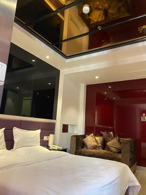 龙港米兰风尚酒店怎么预订最优惠？-第1张图片-德高鼎泰便民中心