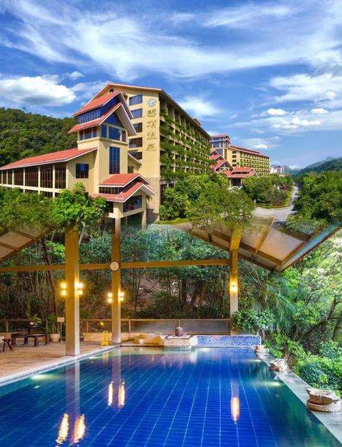 云顶别墅温泉酒店怎么预订最划算？-第1张图片-德高鼎泰便民中心