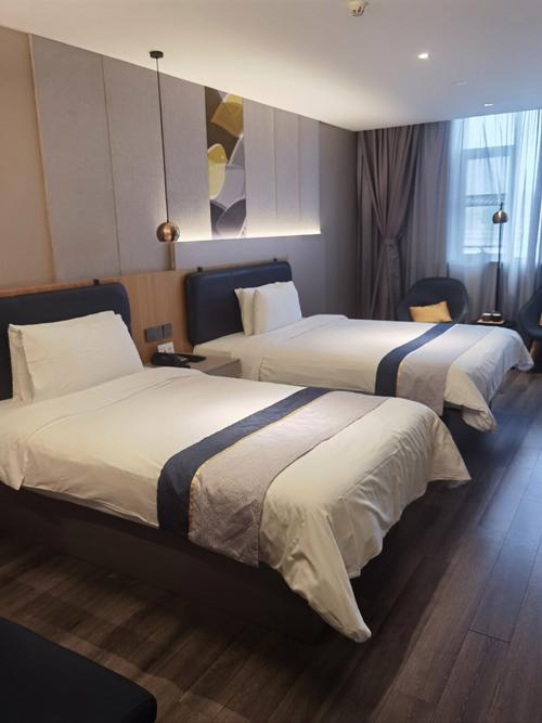 佛山网络主题酒店预订怎么选最靠谱？-第1张图片-德高鼎泰便民中心