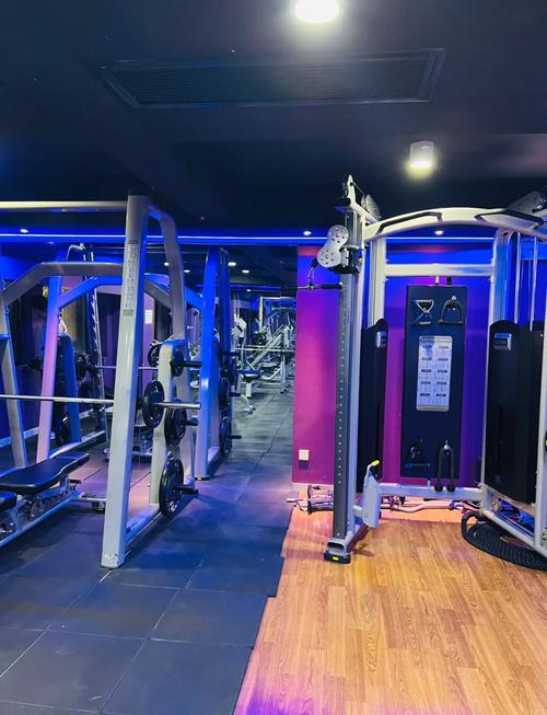 大连夜间健身房去哪儿找？-第2张图片-德高鼎泰便民中心