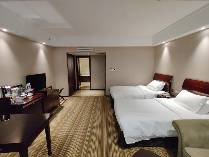 郑州龙湖金龙酒店预订-第2张图片-德高鼎泰便民中心