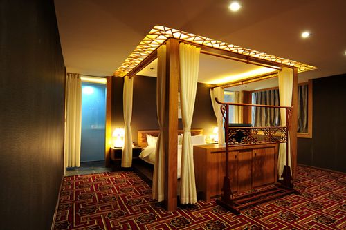 榕城圈子艺术酒店预订-第1张图片-德高鼎泰便民中心