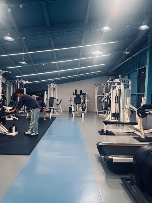 深圳岔路口健身工作室有何独特之处？-第1张图片-德高鼎泰便民中心