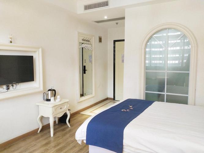 阜阳时尚米兰酒店怎么订最划算？-第2张图片-德高鼎泰便民中心