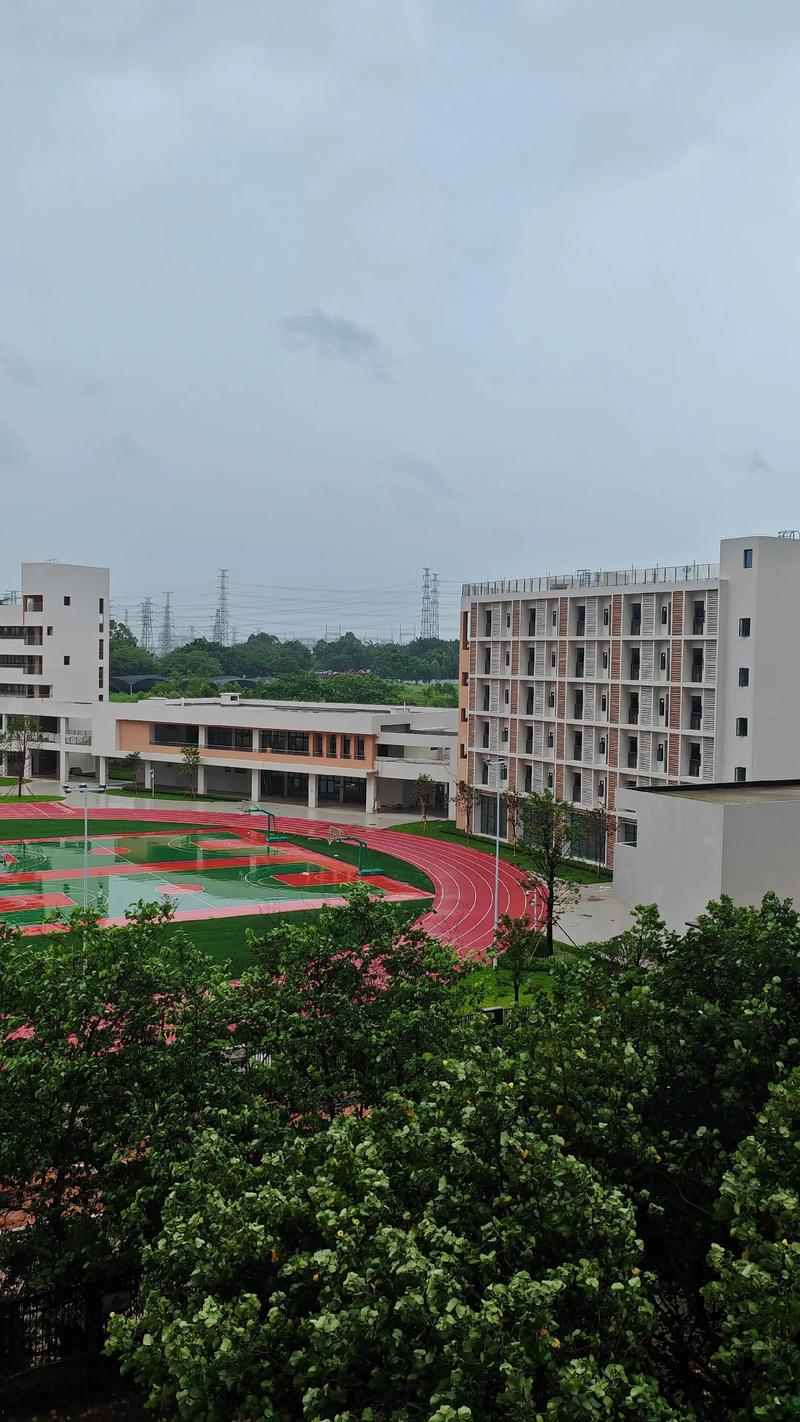 广东物业管理专业学校-第1张图片-德高鼎泰便民中心