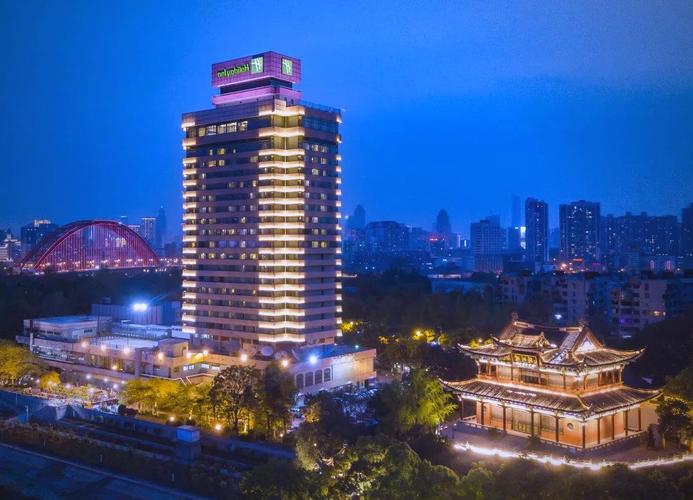 武汉晴川附近酒店预订-第3张图片-德高鼎泰便民中心