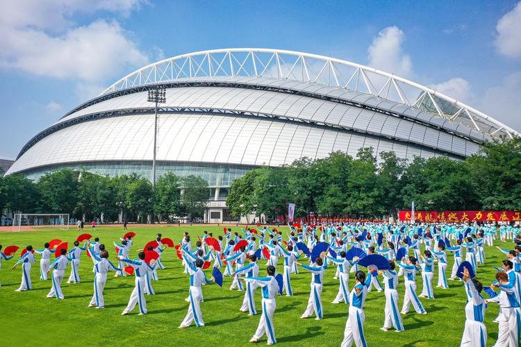 沈阳全民健身活动中心有何特色？-第2张图片-德高鼎泰便民中心