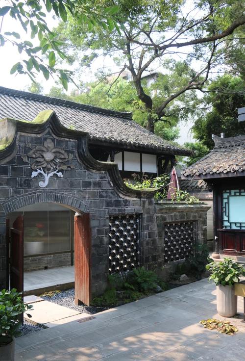 成都庭院风情酒店预订怎么选?-第1张图片-德高鼎泰便民中心 成都庭院风情酒店预订怎么选?-第1张图片-德高鼎泰便民中心