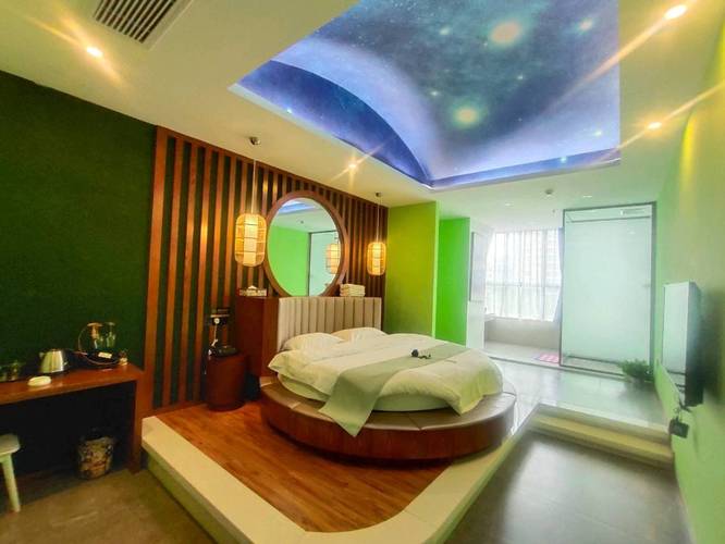 平江启航主题酒店怎么预订最优惠？-第1张图片-德高鼎泰便民中心