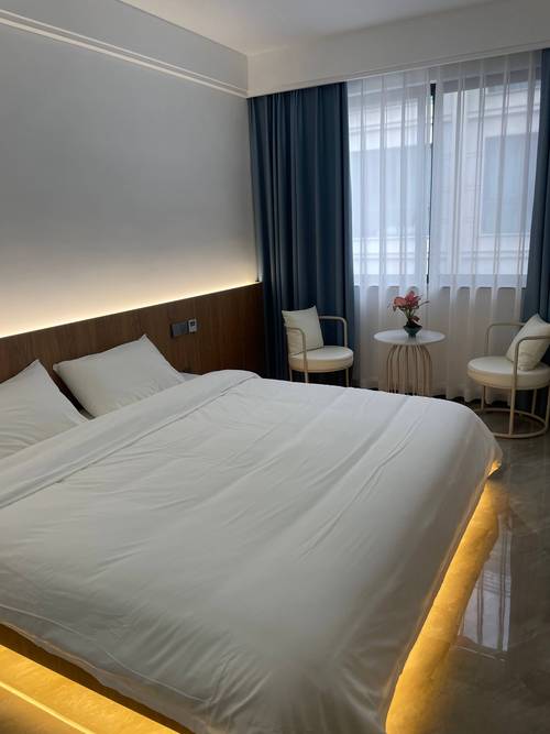 浙江绍兴新昌酒店怎么预订最划算？-第1张图片-德高鼎泰便民中心