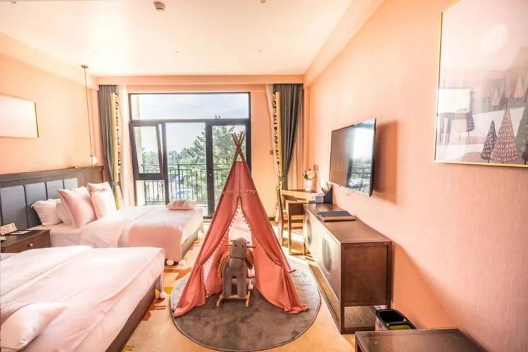 威海情侣主题酒店怎么选？预订有哪些注意事项？-第3张图片-德高鼎泰便民中心