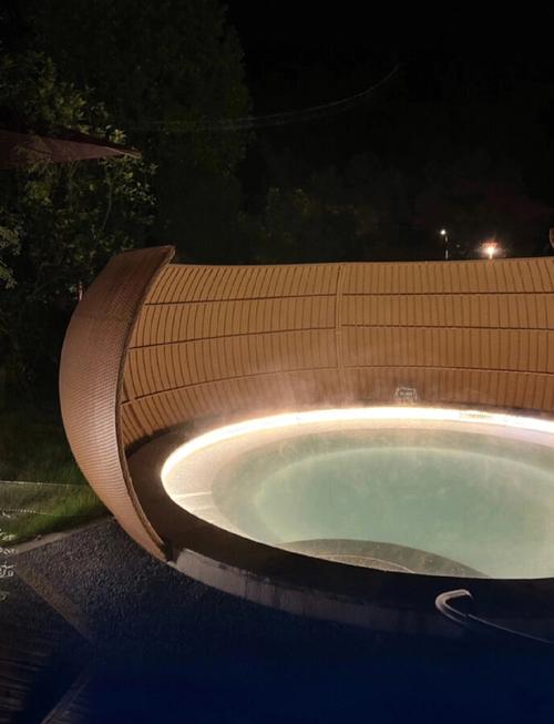 新兴私人温泉酒店预订要注意什么？-第1张图片-德高鼎泰便民中心