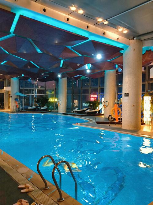 天元大厦游泳健身中心有何特色或服务？-第1张图片-德高鼎泰便民中心