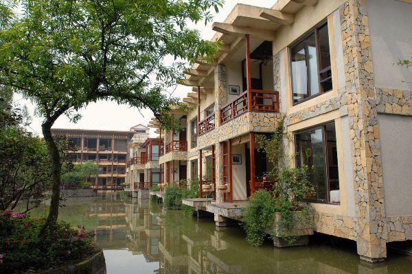 天赐温泉别墅酒店预订要注意什么？-第2张图片-德高鼎泰便民中心