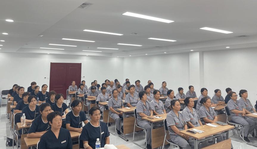 物业培训机构是哪家？-第1张图片-德高鼎泰便民中心