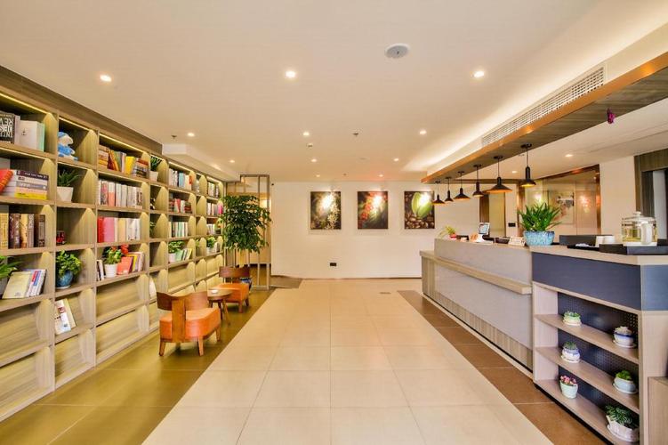 彩虹南路附近酒店怎么预订最划算？-第1张图片-德高鼎泰便民中心