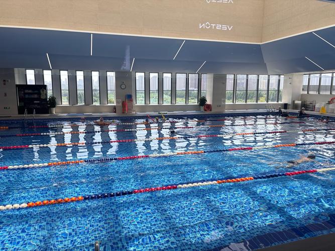 西安有哪些健身房带游泳池？-第1张图片-德高鼎泰便民中心