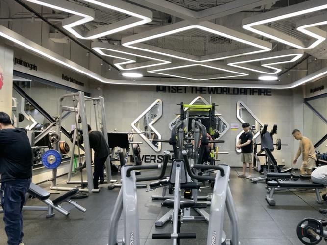 滚石健身俱乐部真实体验如何？-第1张图片-德高鼎泰便民中心