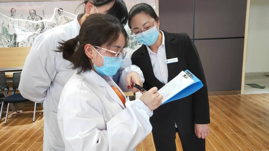 四川医院保洁经理职责与挑战是什么？-第1张图片-德高鼎泰便民中心