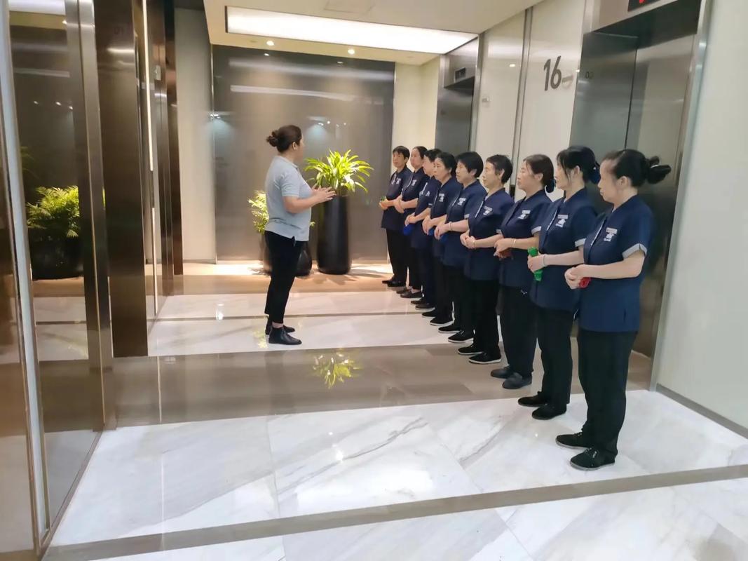 四川医院保洁经理职责与挑战是什么？-第3张图片-德高鼎泰便民中心