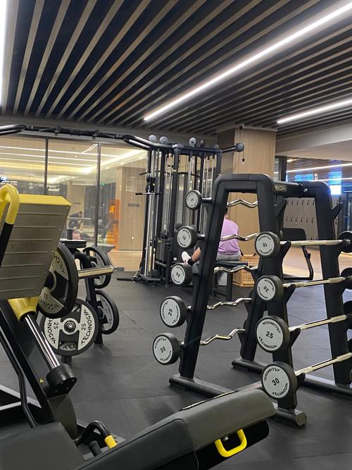 重庆25小时健身会所，为何是25小时？-第1张图片-德高鼎泰便民中心