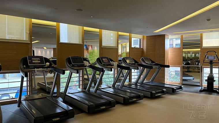 重庆威斯汀酒店健身房设施怎么样?-第3张图片-德高鼎泰便民中心 重庆威斯汀酒店健身房设施怎么样?-第3张图片-德高鼎泰便民中心