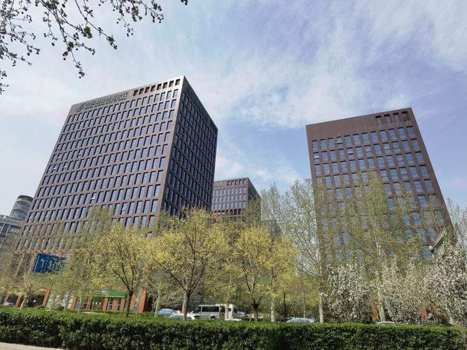 石家庄最大物业公司哪家强？-第3张图片-德高鼎泰便民中心